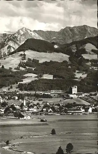 Sonthofen Oberallgaeu Panorama mit Rotspitze und Daumengruppe Allgaeuer Alpen Kat. Sonthofen