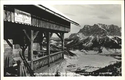Lermoos Tirol Wolfratshauser Huette mit Blick zur Zugspitze Kat. Lermoos