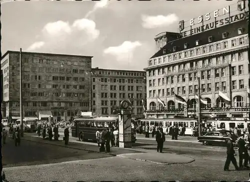 Essen Ruhr Bahnhofsvorplatz Strassenbahn Autos Bus Kat. Essen