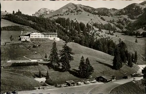 Bayrischzell Parkplatz Sudelfeld mit Blick zum Wetterstein Kat. Bayrischzell