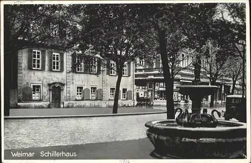 Weimar Thueringen Schillerhaus Brunnen / Weimar /Weimar Stadtkreis