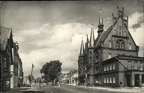 Neumuenster Schleswig Holstein Grossflecken mit Rathaus Kat. Neumuenster