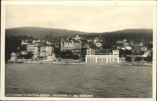 Sassnitz Ostseebad Ruegen Panorama von Seeseite aus