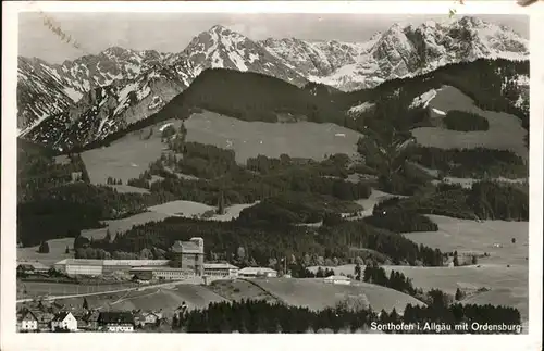 Sonthofen Oberallgaeu Panorama mit Ordensburg Allaeuer Alpen Kat. Sonthofen
