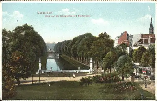 Duesseldorf Blick auf die Koenigsallee mit Stadtgraben Kat. Duesseldorf