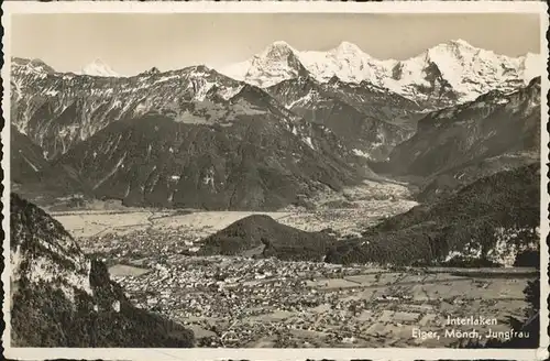 Interlaken BE mit Blick auf Eiger Moench Jungfrau Kat. Interlaken