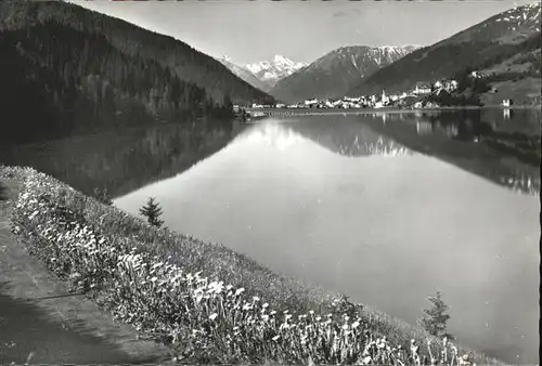 kk13677 Davos GR Blick ueber den Davoser See gegen Tinzenhorn und Piz Michel Kategorie. Davos Alte Ansichtskarten