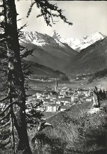 kk13680 Davos GR mit Blick auf Tinzenhorn Kategorie. Davos Alte Ansichtskarten