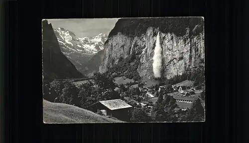 Lauterbrunnen BE Grosshorn Breithorn und Staubbachfall Kat. Lauterbrunnen