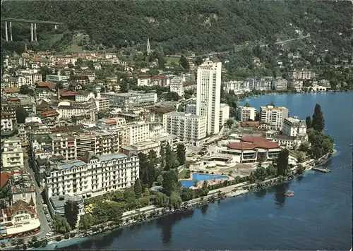 Montreux VD Le casino la Tour d'Ivoire l'Hotel Eden au Lac et les quais / Montreux /Bz. Vevey