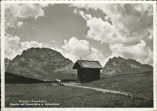 Pragel Passhoehe Kapelle mit Wasserberg und Kaiserstock Kat. Pragel