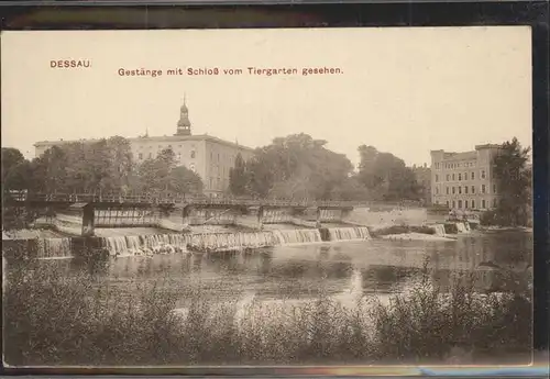 Dessau-Rosslau Gestaenge Elbe Wehr Schloss Blick vom Tiergarten / Dessau-Rosslau /Anhalt-Bitterfeld LKR