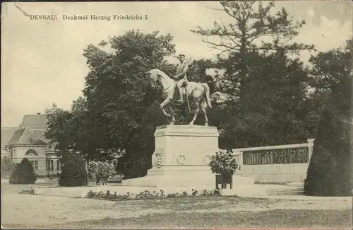 Dessau-Rosslau Denkmal Herzog Friedrich I / Dessau-Rosslau /Anhalt-Bitterfeld LKR