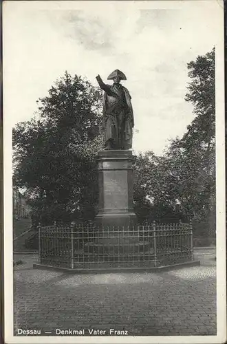 Dessau-Rosslau Denkmal Vater Franz / Dessau-Rosslau /Anhalt-Bitterfeld LKR