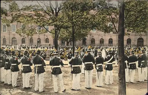 Berlin Mittagskonzert im Lustgarten Armeekapelle Uniform Kat. Berlin