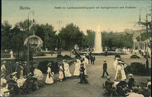 Berlin Partie im Landesausstellungspark Springbrunnen Orchester Kat. Berlin