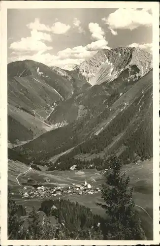 Berwang Tirol Blick vom Thaneller gegen Bleispitze und Gartnerwand Lechtaler Alpen Kat. Berwang