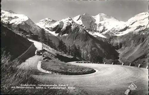 Heiligenblut Kaernten Grossglockner Hochalpenstrasse mit Sonnenwelleck Fuscherkarkopf Hohe Tauern Kat. Heiligenblut