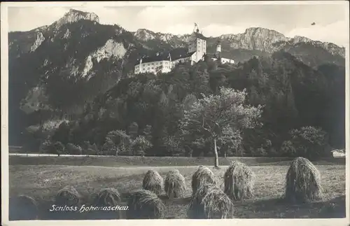 Aschau Chiemgau Schloss Hohenaschau Heuernte Kat. Aschau i.Chiemgau