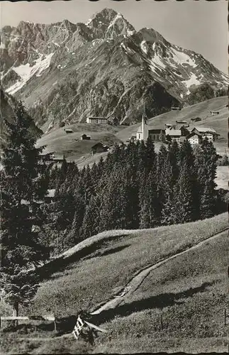 Hirschegg Kleinwalsertal Vorarlberg mit Widderstein und Baerenkopf Kat. Mittelberg