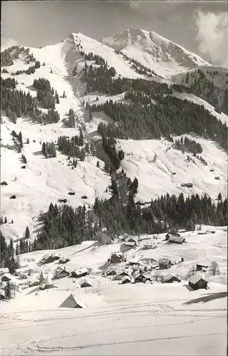 Hirschegg Kleinwalsertal Vorarlberg mit Blick auf Kuhgehrenspitze und Hammerspitze Kat. Mittelberg