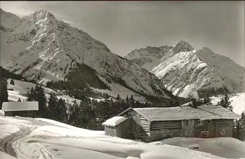 Hirschegg Kleinwalsertal Vorarlberg Jahnhuette Alpenpanorama Kat. Mittelberg