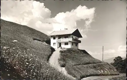 Hirschegg Kleinwalsertal Vorarlberg Haus Zwoelferblick Toni Mayer Kat. Mittelberg