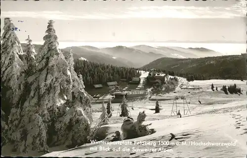 Feldberg Schwarzwald Wintersportplatz mit Blick auf die Schweizer Alpen Skilift Kat. Feldberg (Schwarzwald)