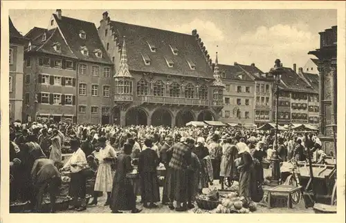 Freiburg Breisgau Muensterplatz mit Kaufhaus Kat. Freiburg im Breisgau