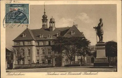 Saarbruecken Kreishaus mit Bismarckdenkmal Kat. Saarbruecken