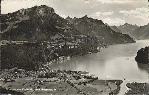 Brunnen SZ Blick ueber den Vierwaldstaettersee Fronalp und Bristenstock Kat. Brunnen