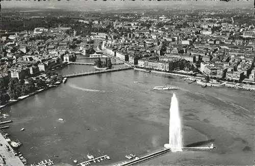 Geneve GE Vue aerienne du jet d eau Rade et la Ville Lac Leman Kat. Geneve