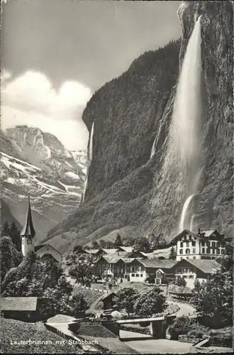 Lauterbrunnen BE Ortsansicht mit Staubbach Kirche Wasserfall Kat. Lauterbrunnen