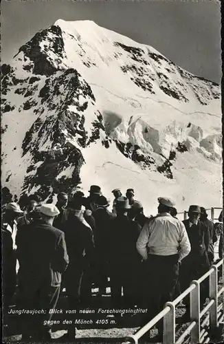 Jungfraujoch Blick vom Forschungsinstitut zum Moench Berner Alpen Kat. Jungfrau