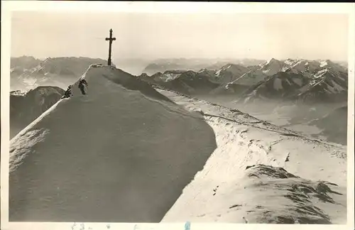 Hochgernhaus Gipfelkreuz / Unterwoessen /Traunstein LKR