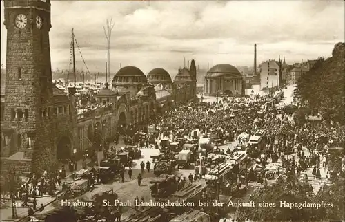 Hamburg St. Pauli Hapagdampfer Ankunft Landungsbruecken Kat. Hamburg