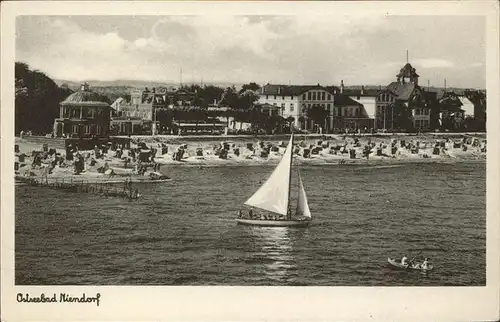 Niendorf Ostseebad Strand Segelboot Kat. Timmendorfer Strand