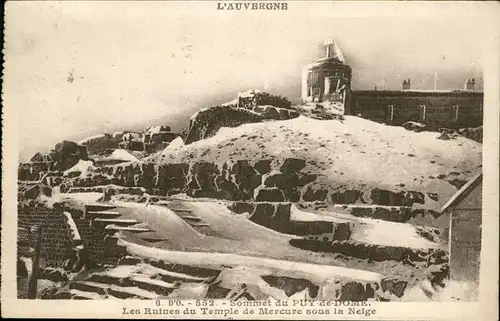 Olby Sommet du Puy de Dome Ruines du Temple de Mercure sous la neige Kat. Olby