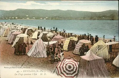 Hendaye Pyrenees Atlantiques La plage Kat. Hendaye