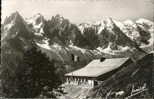 Chamonix Haute Savoie Chalet Refuge de la Flegere Aiguille du Plan Aiguille du Midi et le Mont Blanc Kat. Chamonix Mont Blanc