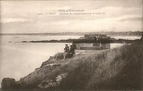 Saint Malo Ille et Vilaine Bretagne Tombeau de Chateaubriand sur le Grand Be Cote d Emeraude Kat. Saint Malo