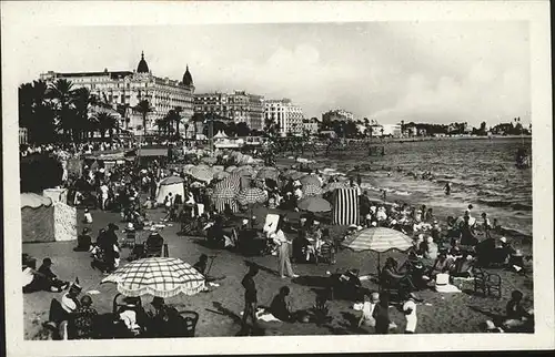 Cannes Alpes Maritimes La plage et les hotels Kat. Cannes