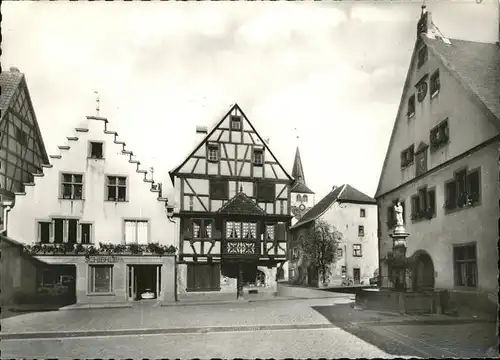 Turckheim Haut Rhin Place Turenne Fontaine Sainte Anne eglise Fachwerkhaus