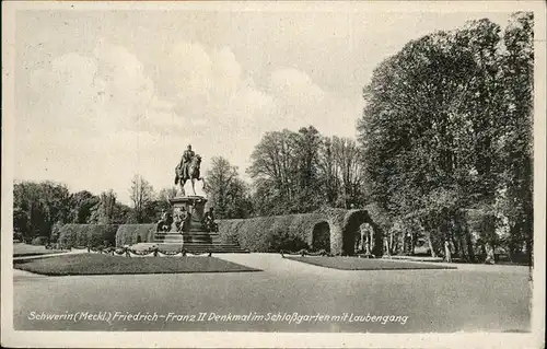 Schwerin Friedrich-Franz II- Denkmal Kat. Schwerin