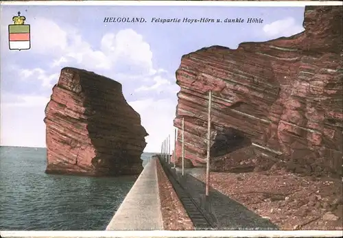 Helgoland Felsen Hoys-Hoern dunkle Hoehle / Helgoland /Pinneberg LKR