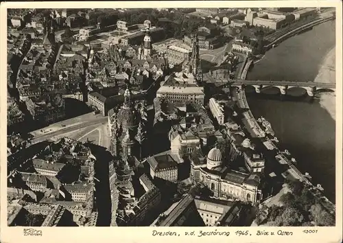 Dresden Fliegeraufnahme Bruecke vor der Zerstoerung / Dresden Elbe /Dresden Stadtkreis