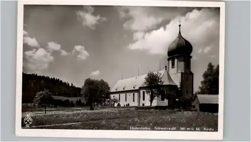 Hinterzarten Hinterzarten Kirche * / Hinterzarten /Breisgau-Hochschwarzwald LKR