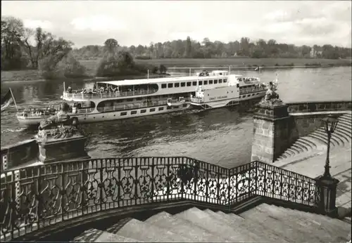 Dresden Dresden Pillnitz Schiff Ernst Thaelmann * / Dresden Elbe /Dresden Stadtkreis