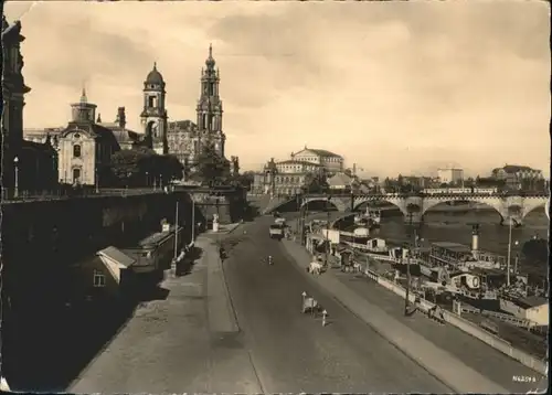 Dresden Dresden Schiffsanlegestelle Bruecke Terrassenufer x / Dresden Elbe /Dresden Stadtkreis