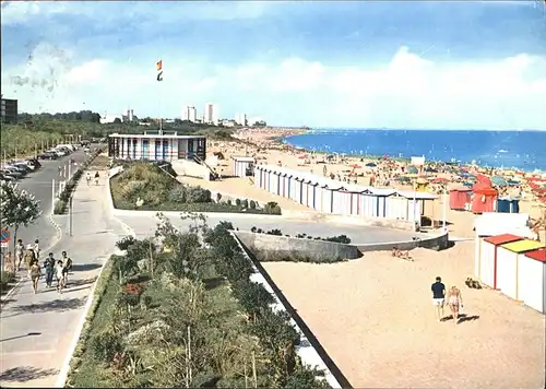 Lignano Lungomare e spiaggia verso Sabbiadoro Strandleben Kat. Lignano